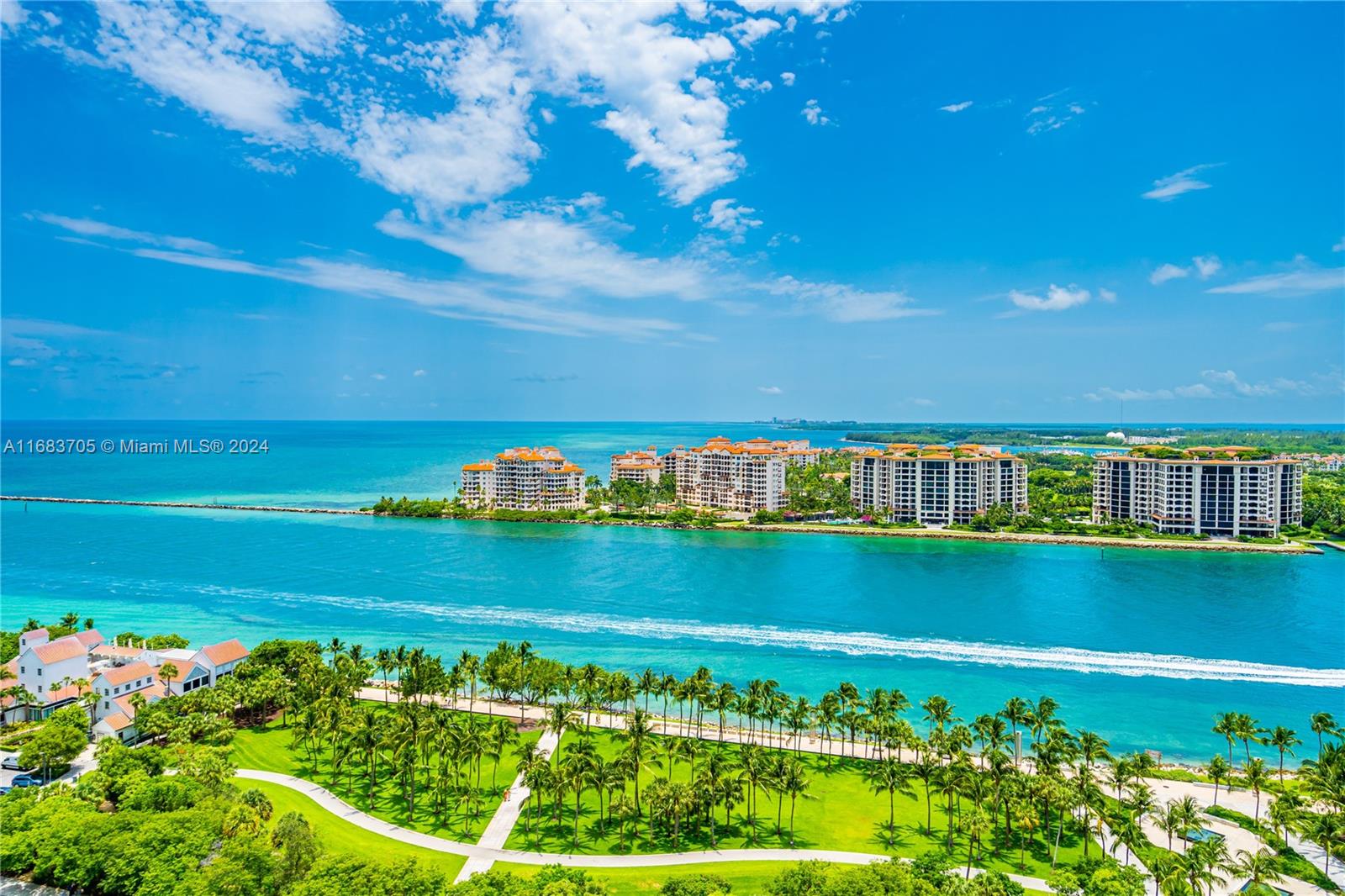 300 S Pointe Dr 2102