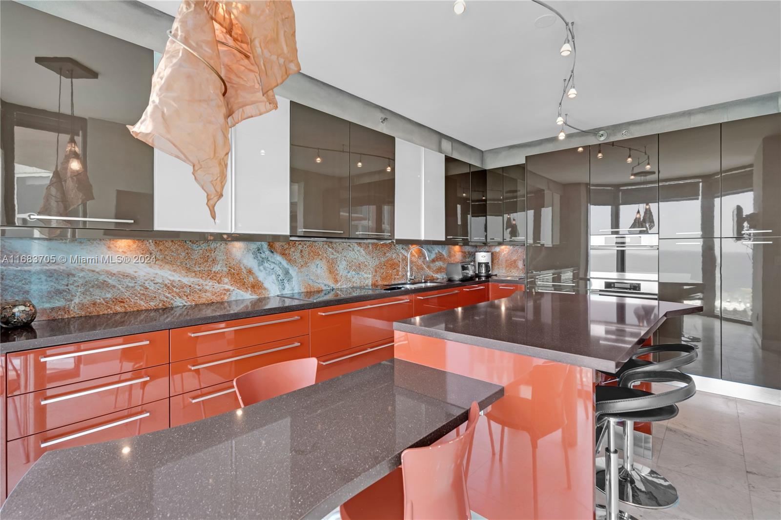 PORTOFINO TOWER CONDO - Residential