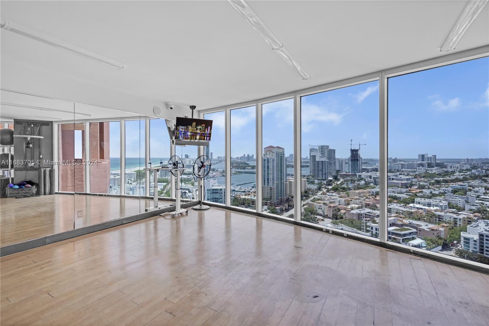 PORTOFINO TOWER CONDO - Residential