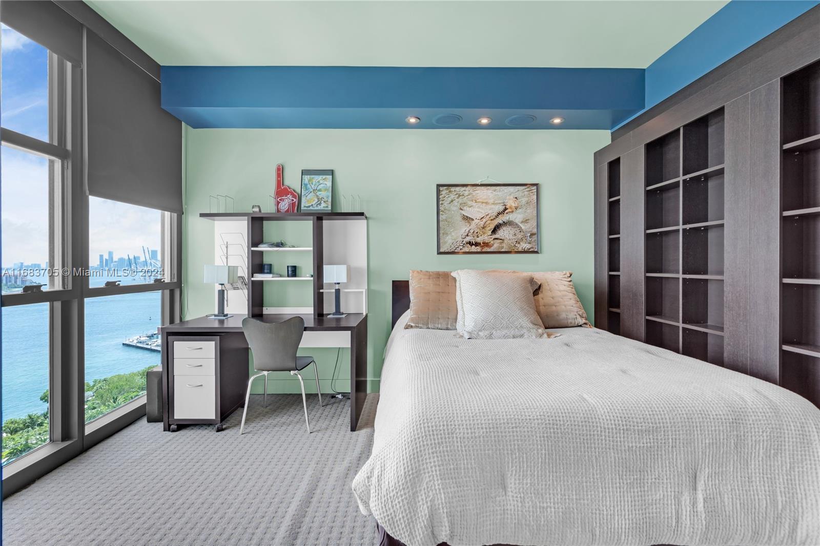 PORTOFINO TOWER CONDO - Residential