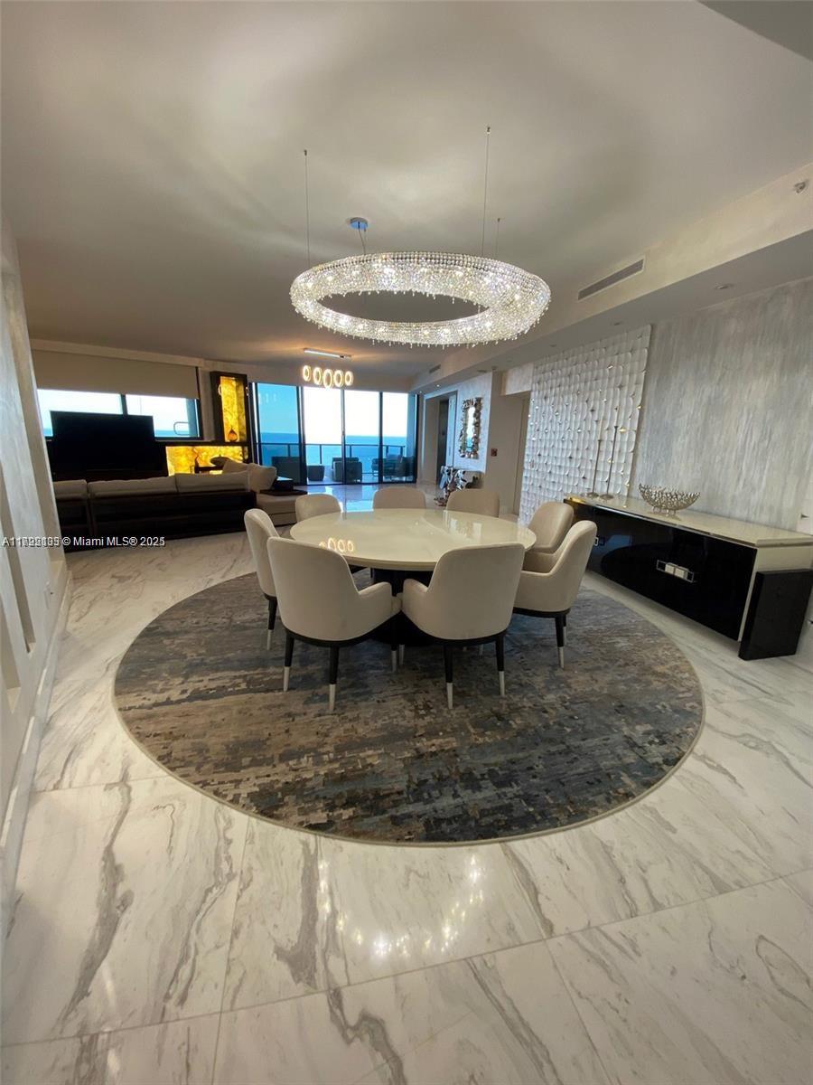 18555 Collins Ave 2505