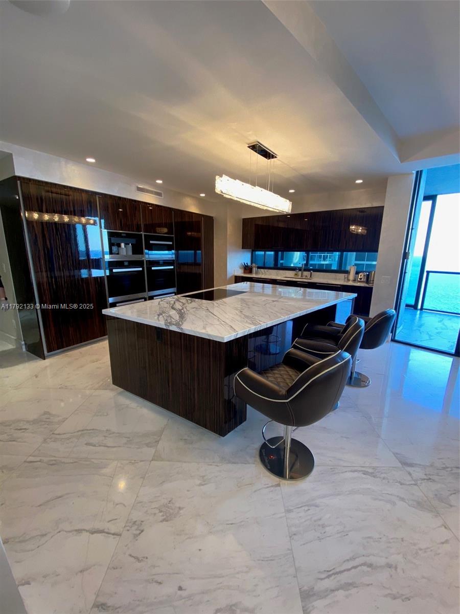 18555 COLLINS AVENUE COND - Residential