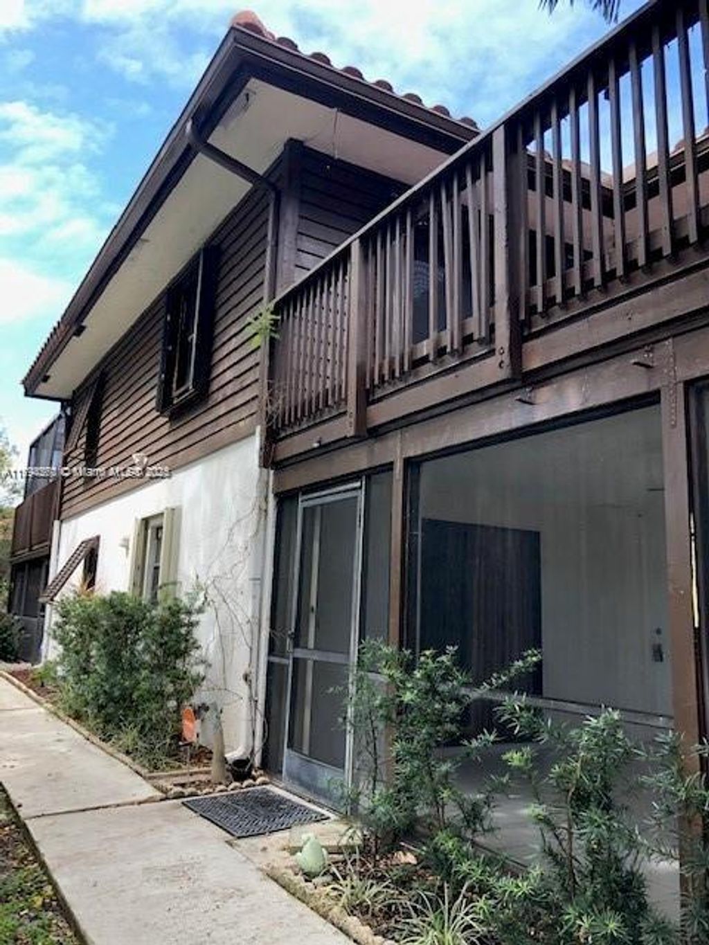 Photo of 444 Pine Cir #4, Boca Raton, FL 33432 (MLS # A11794260)