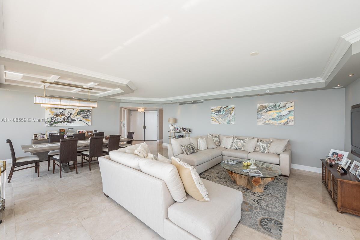 SOLIMAR CONDOMINIUM - Residential