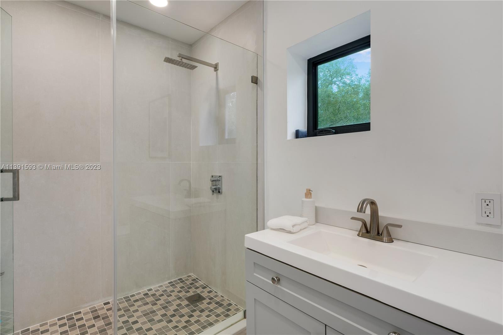 OAKRIDGE ESTATES SEC 2 - Residential