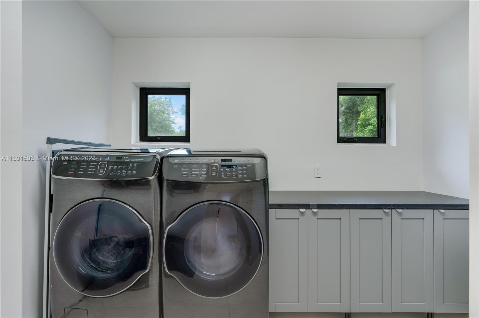 OAKRIDGE ESTATES SEC 2 - Residential