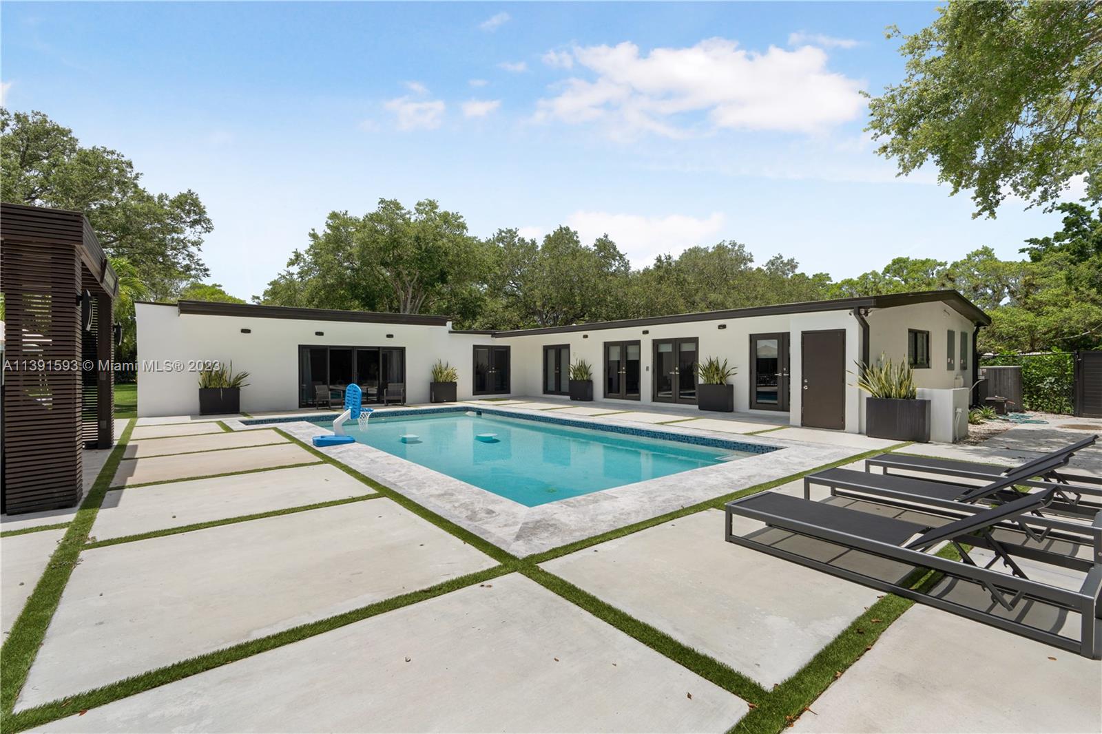 OAKRIDGE ESTATES SEC 2 - Residential