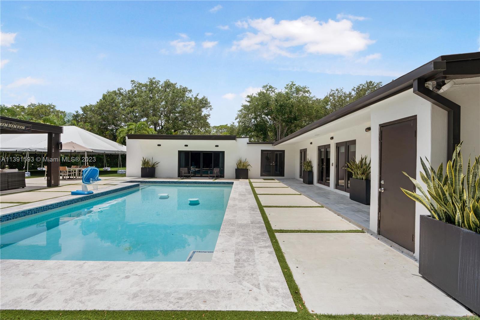 OAKRIDGE ESTATES SEC 2 - Residential