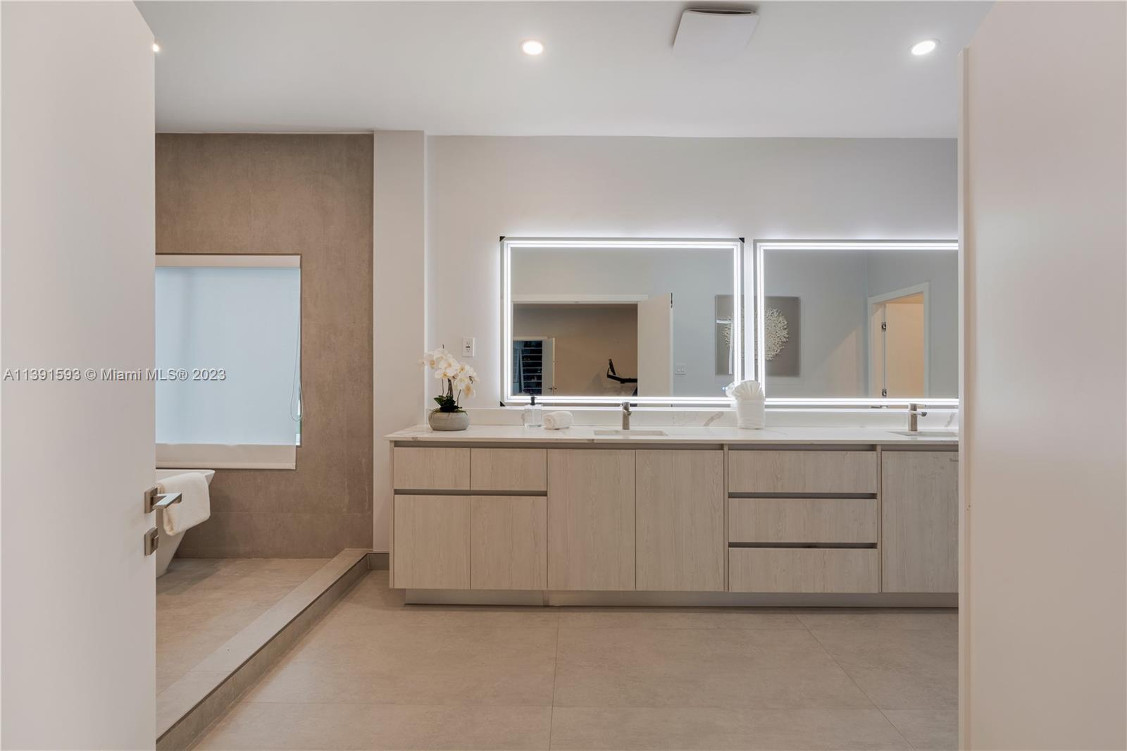 OAKRIDGE ESTATES SEC 2 - Residential