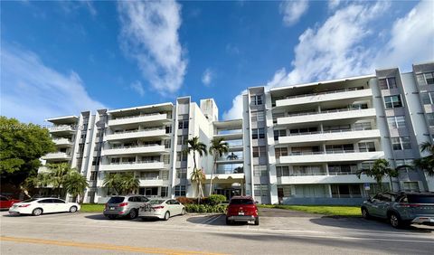 Photo of 1080 94th St #312, Bay Harbor Islands, FL 33154 (MLS # A12026665)