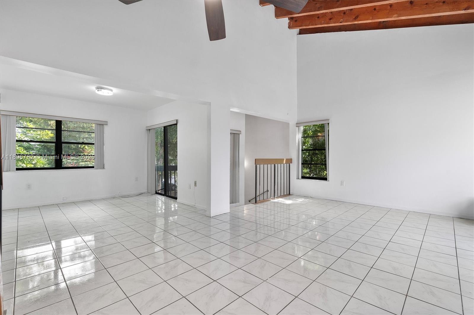 LA ARBOLEDA VILLAGE CONDO - Residential