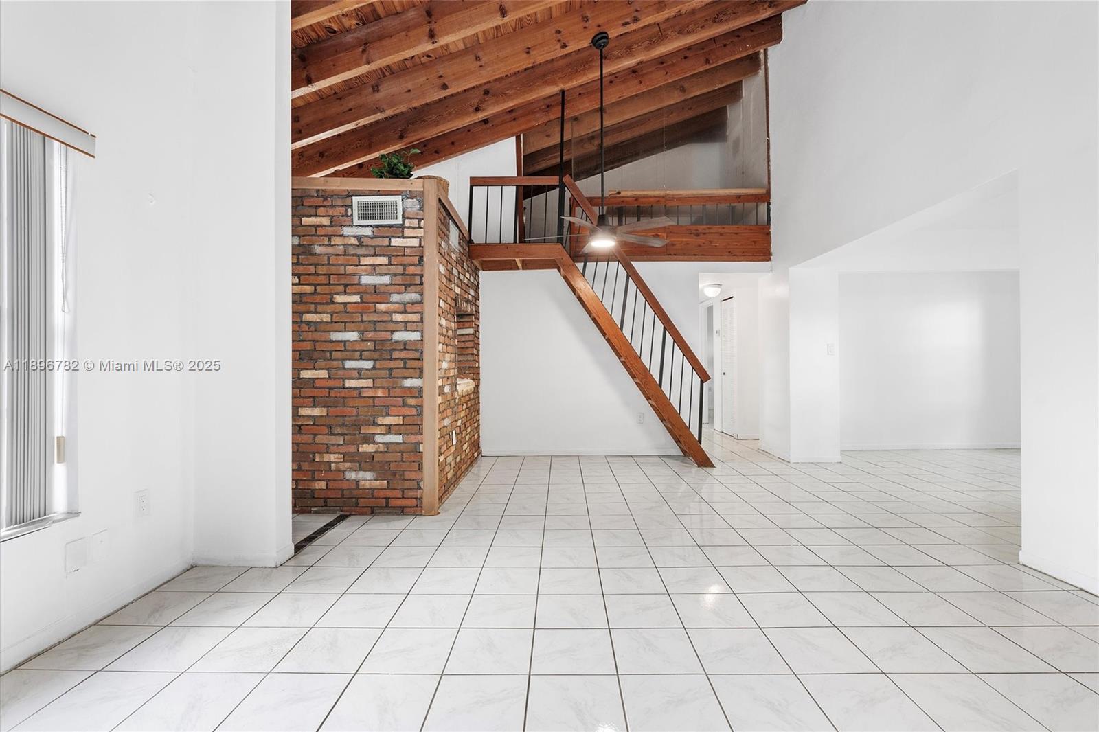 LA ARBOLEDA VILLAGE CONDO - Residential