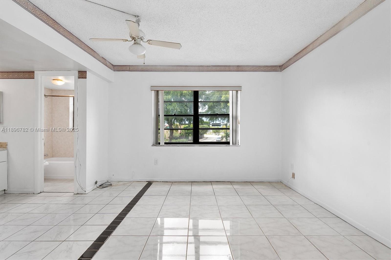 LA ARBOLEDA VILLAGE CONDO - Residential