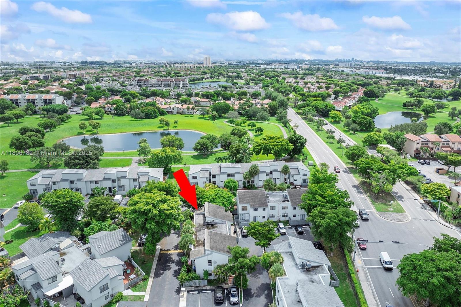 LA ARBOLEDA VILLAGE CONDO - Residential