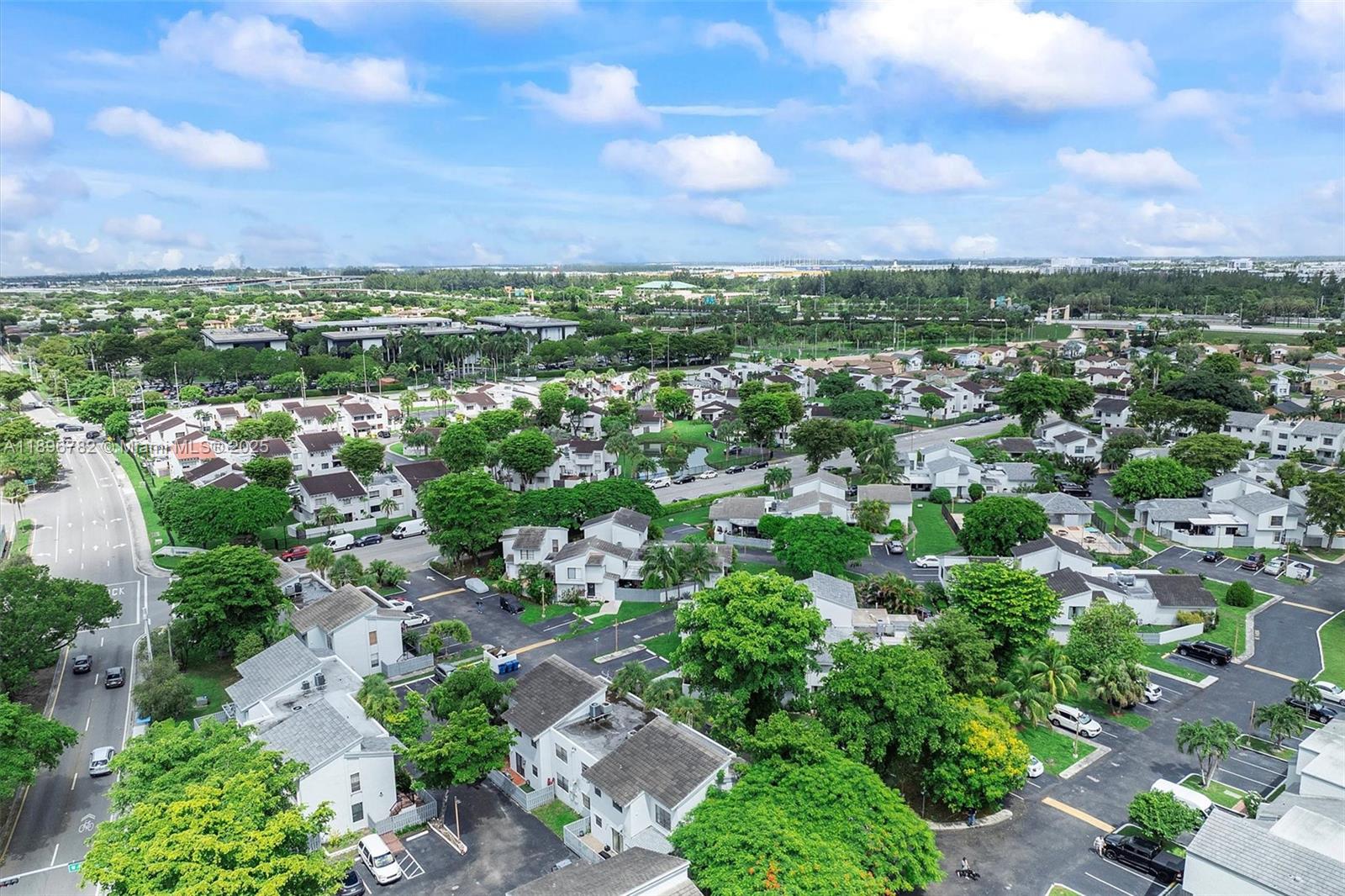 LA ARBOLEDA VILLAGE CONDO - Residential