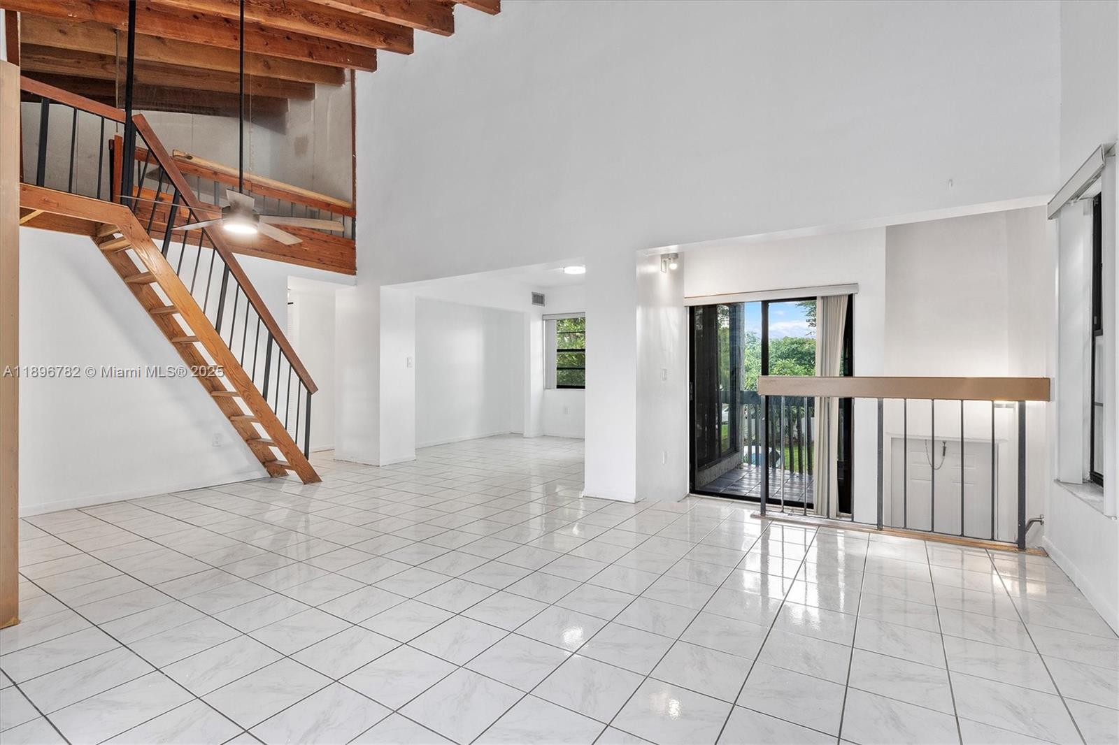 LA ARBOLEDA VILLAGE CONDO - Residential