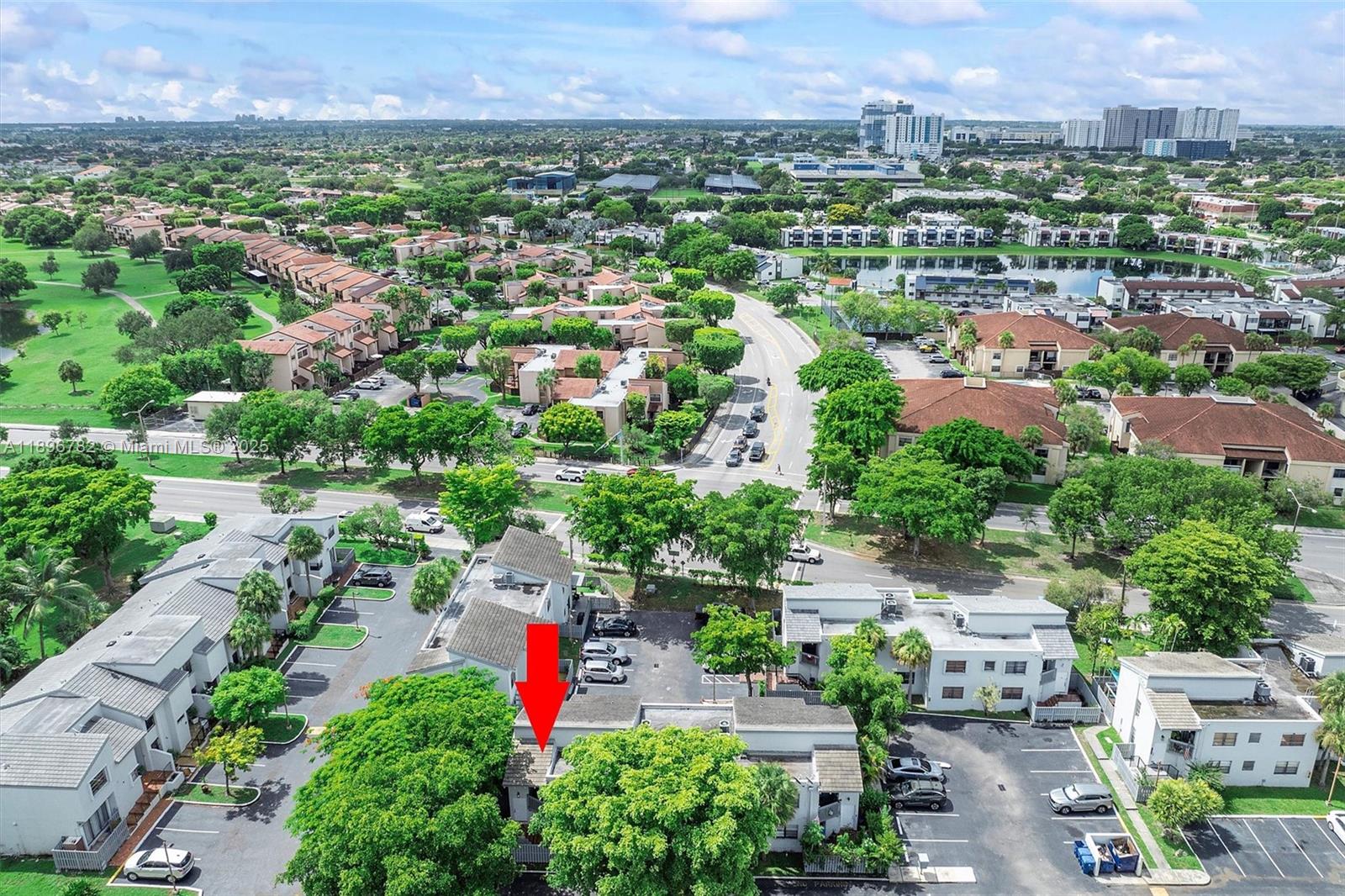 LA ARBOLEDA VILLAGE CONDO - Residential