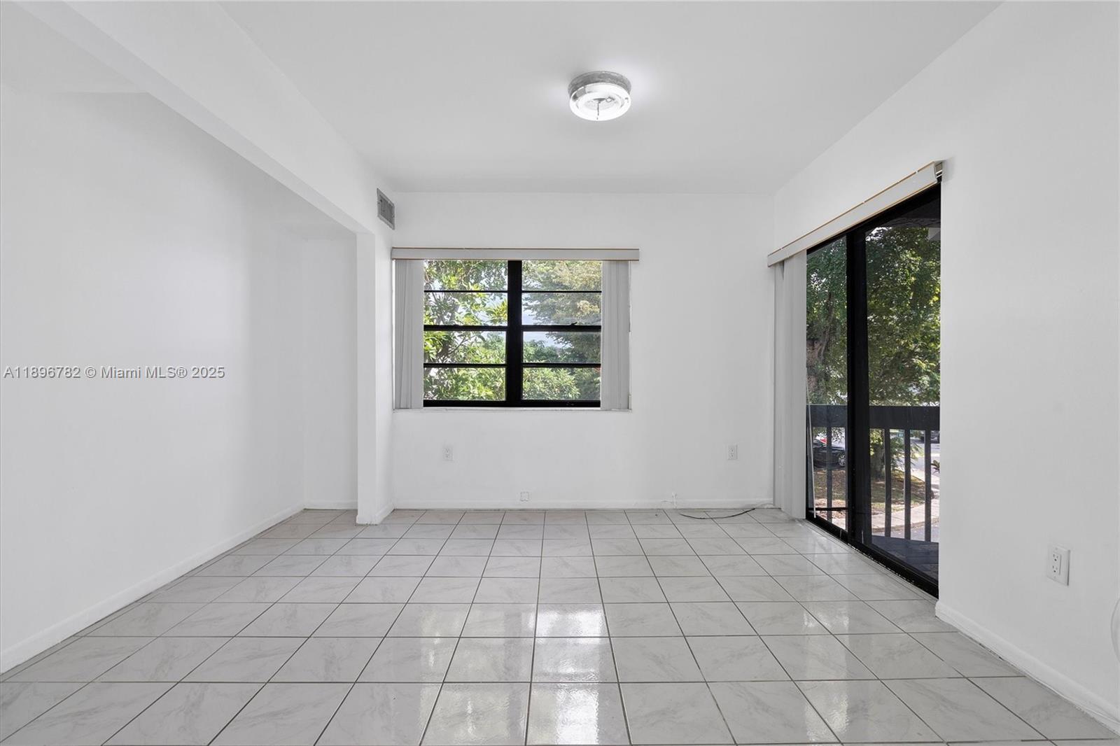 LA ARBOLEDA VILLAGE CONDO - Residential