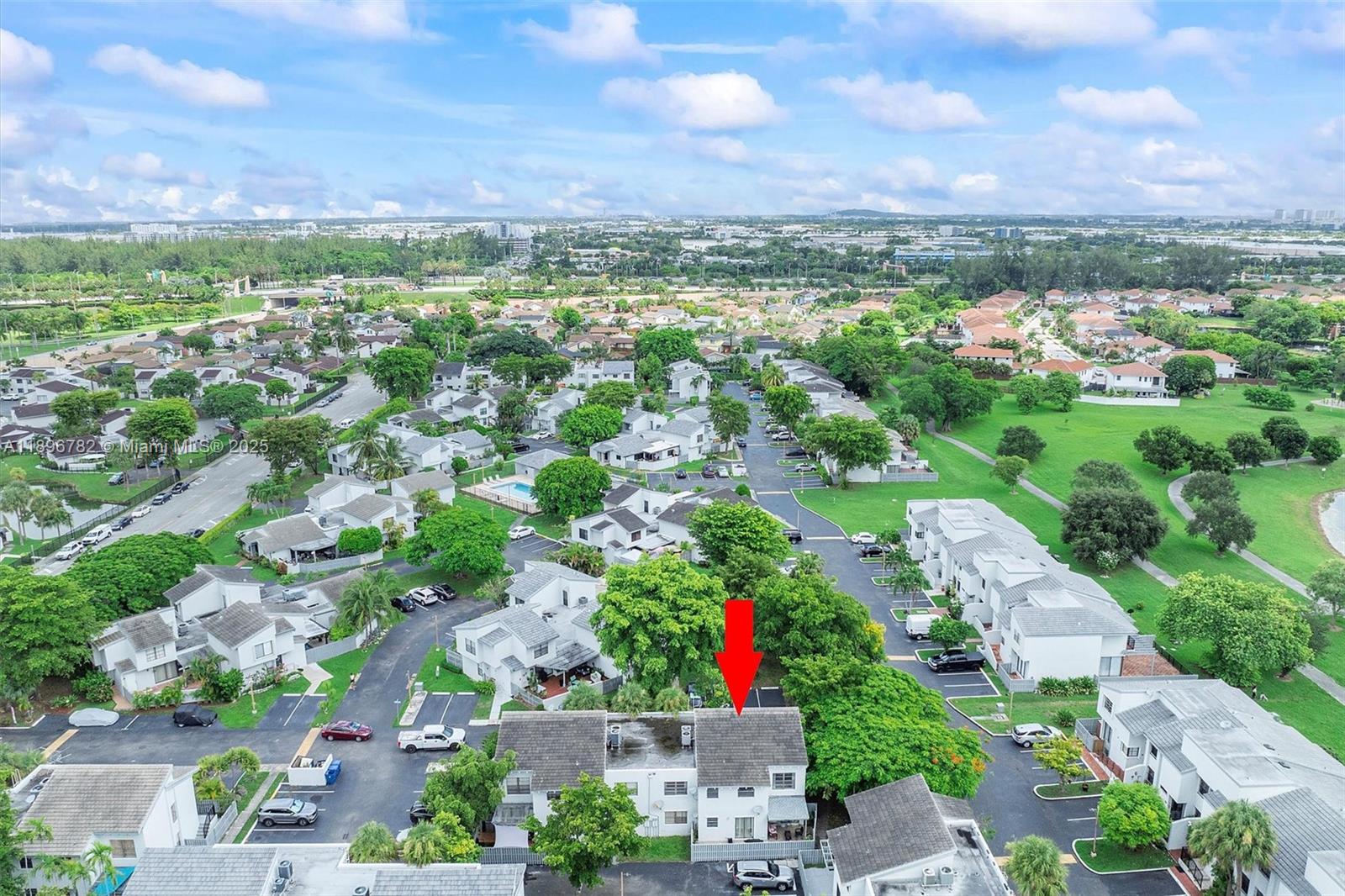LA ARBOLEDA VILLAGE CONDO - Residential