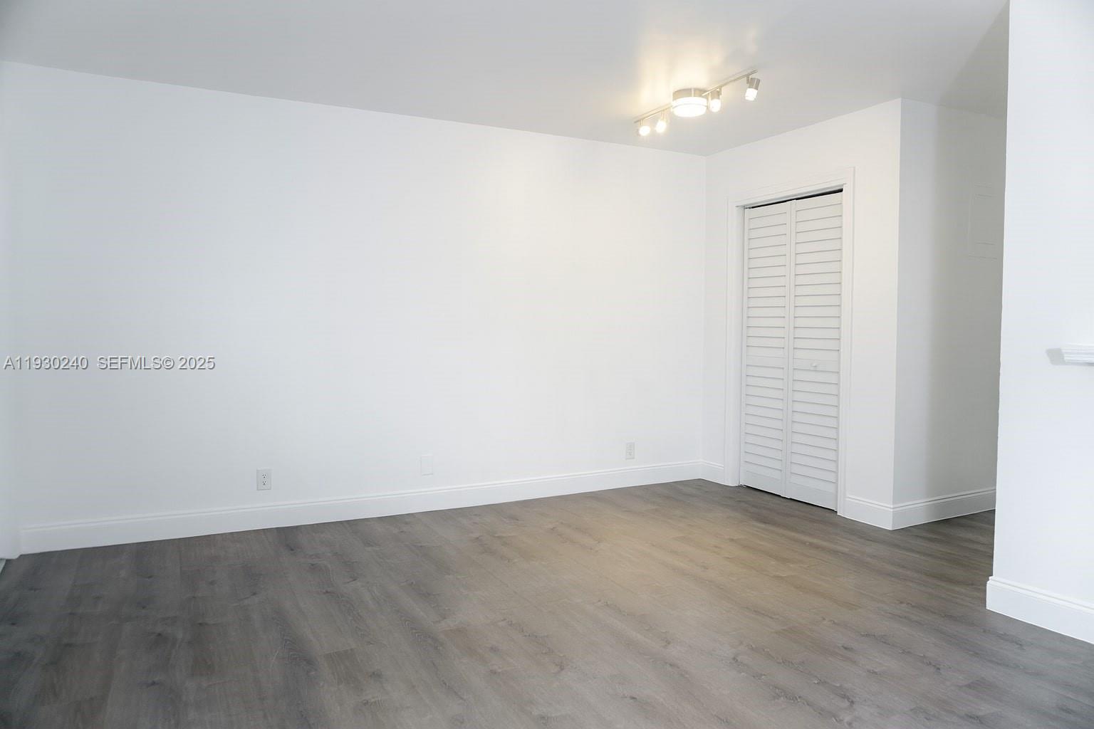 EVERGLADE LAND SALES CO - Residential Lease