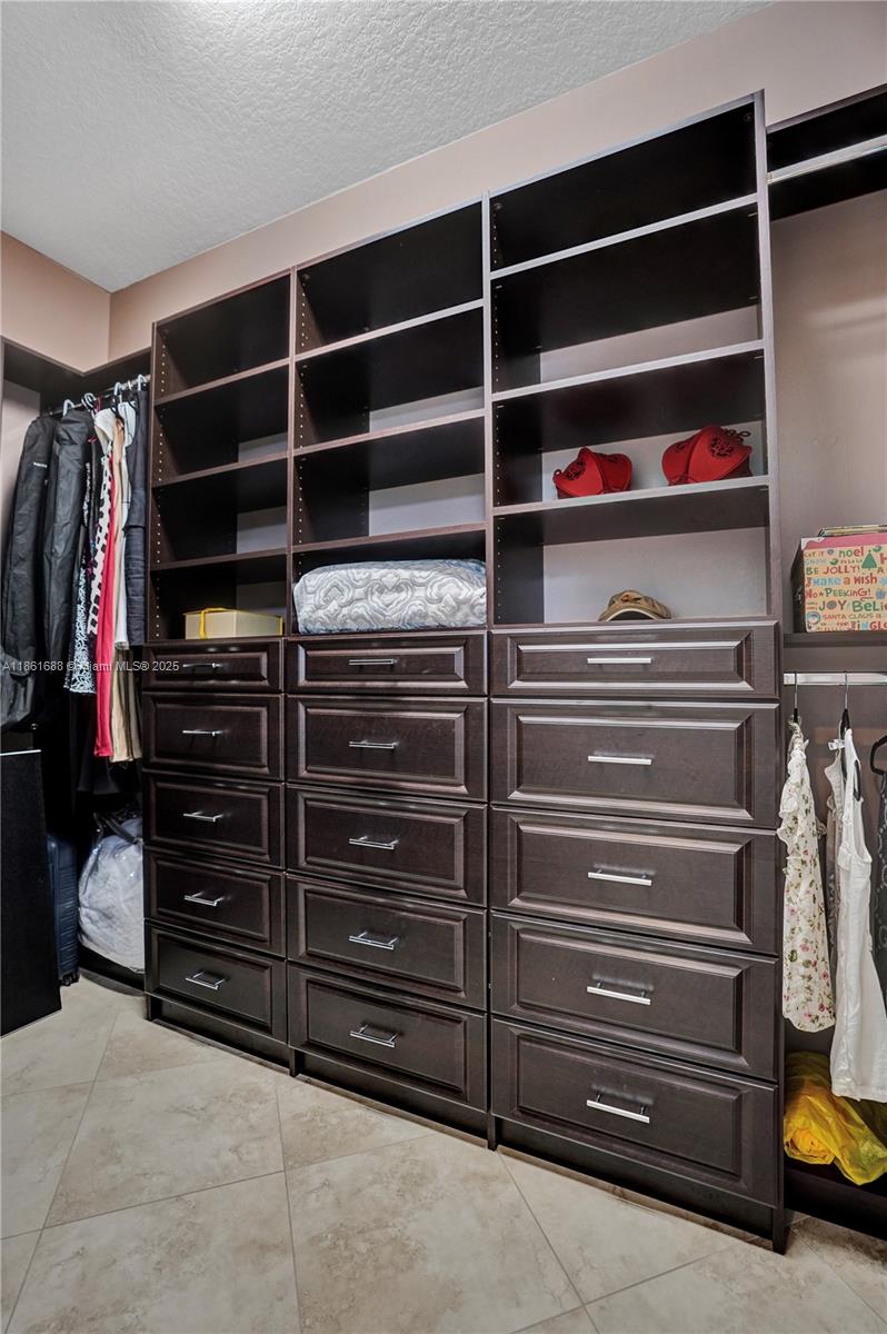 PORTOSOL - Residential