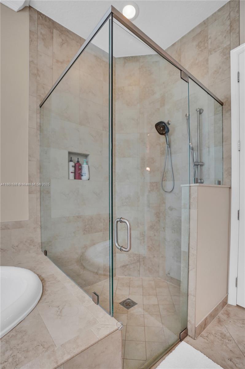 PORTOSOL - Residential