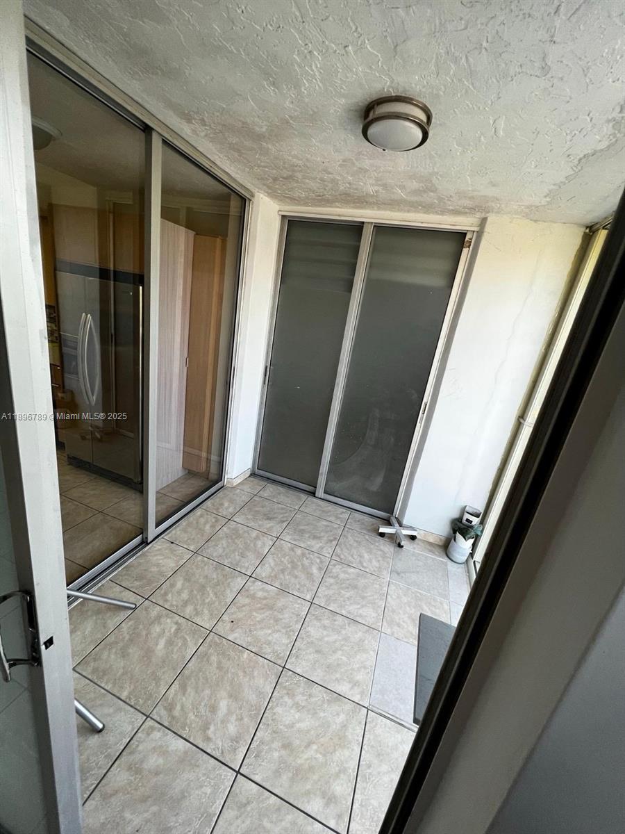 GREYNOLDS PARK CLUB CONDO - Residential