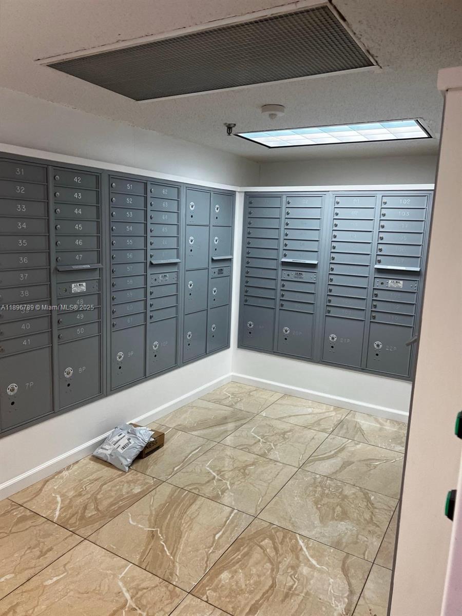 GREYNOLDS PARK CLUB CONDO - Residential