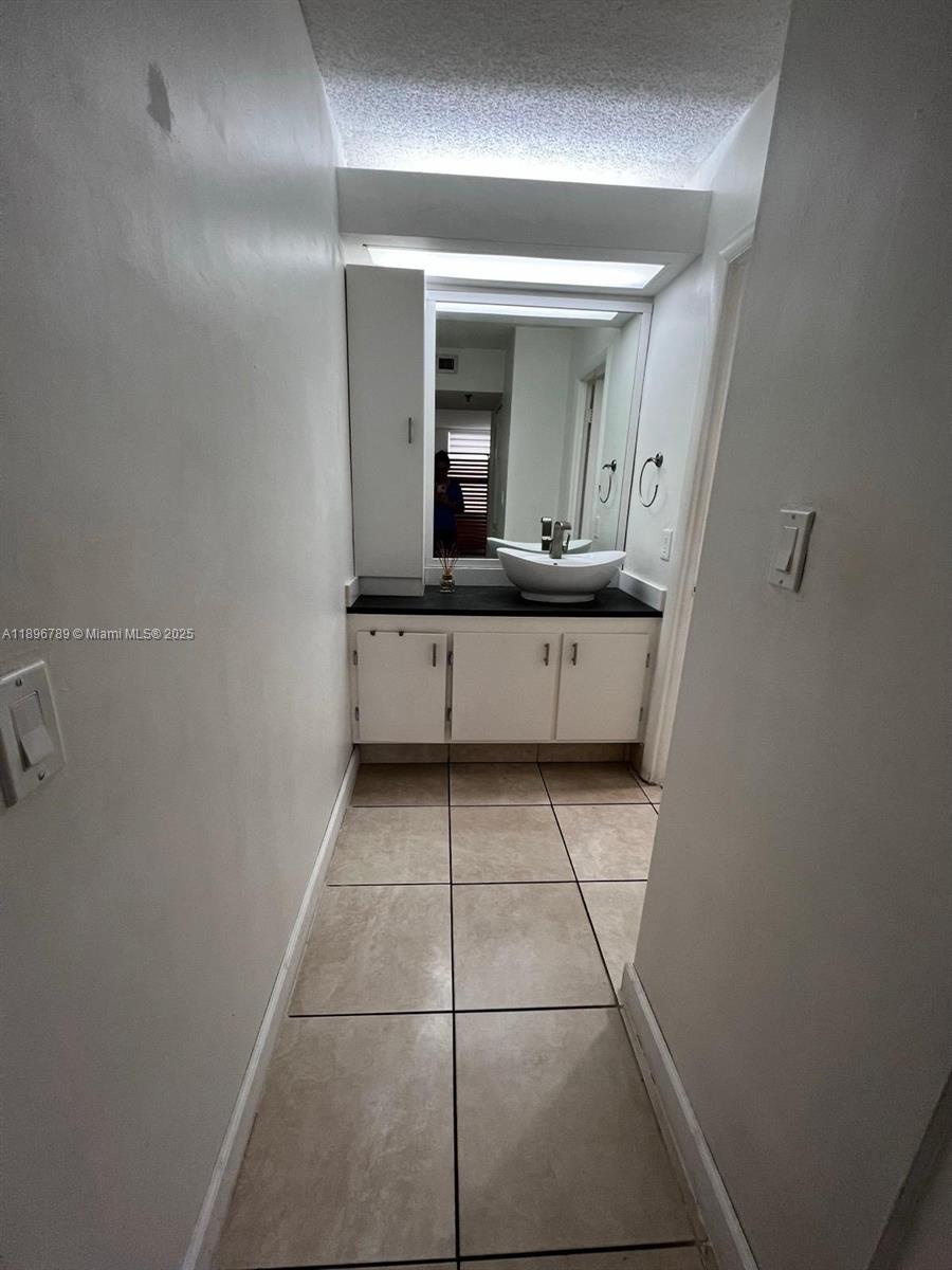 GREYNOLDS PARK CLUB CONDO - Residential