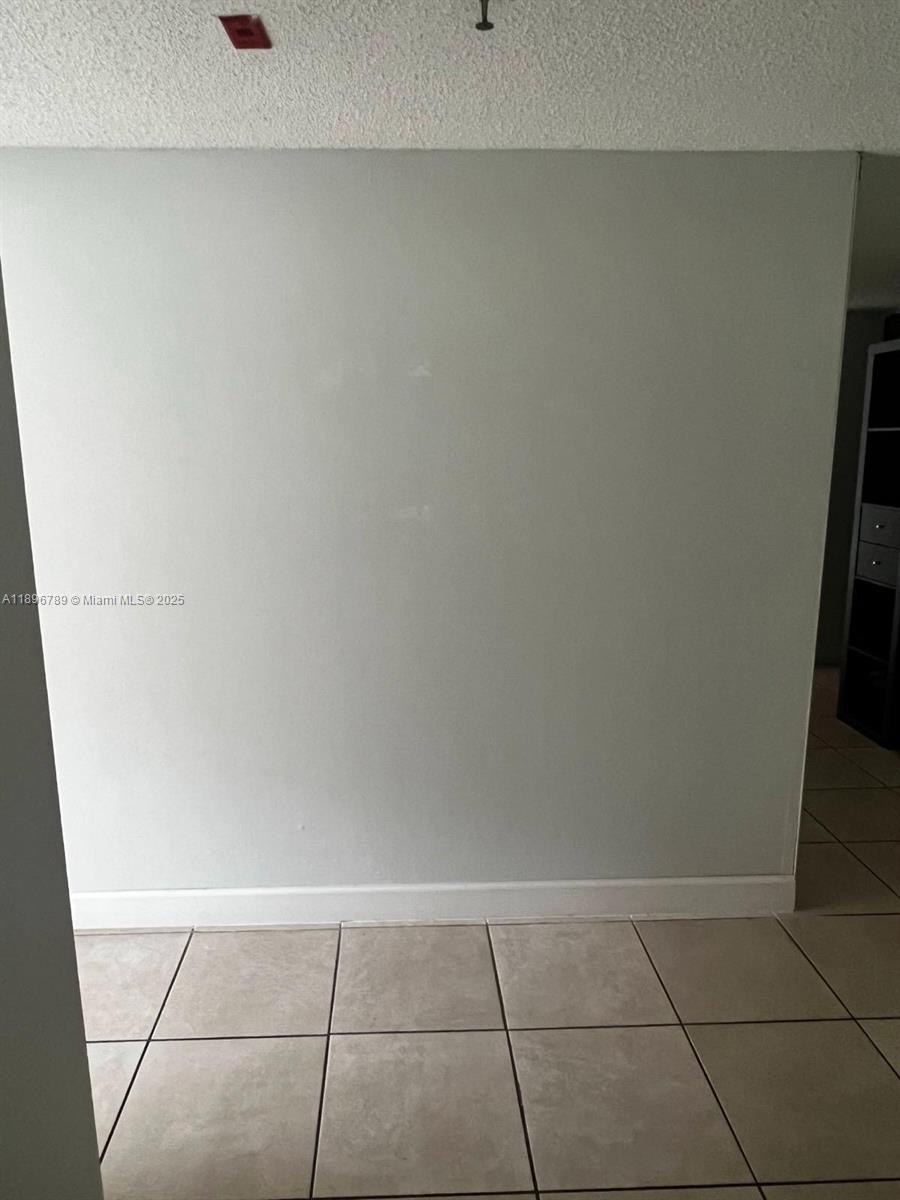 GREYNOLDS PARK CLUB CONDO - Residential