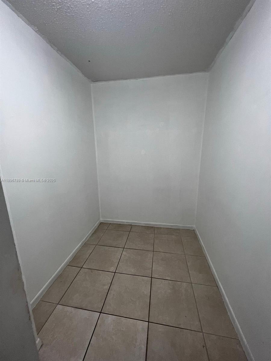 GREYNOLDS PARK CLUB CONDO - Residential