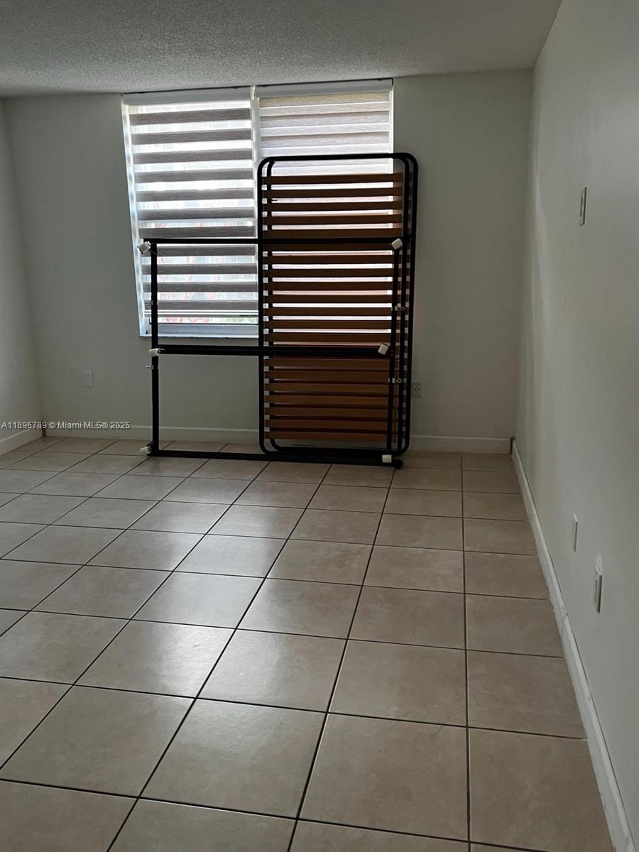 GREYNOLDS PARK CLUB CONDO - Residential