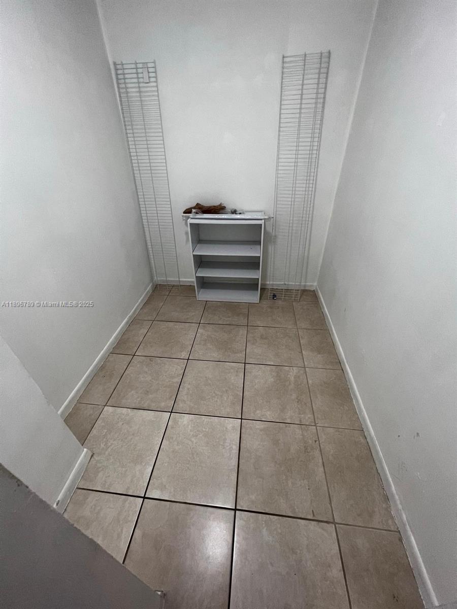 GREYNOLDS PARK CLUB CONDO - Residential