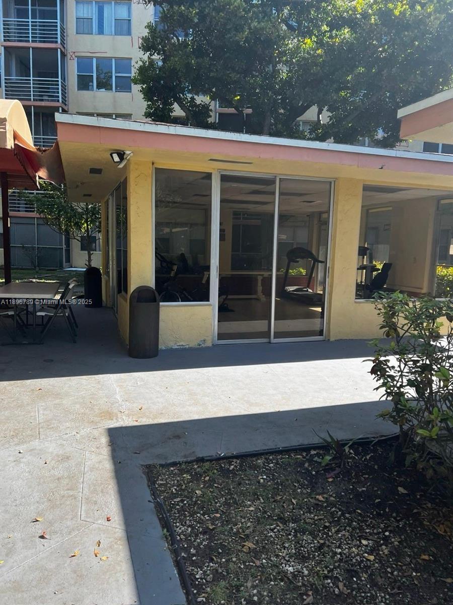 GREYNOLDS PARK CLUB CONDO - Residential