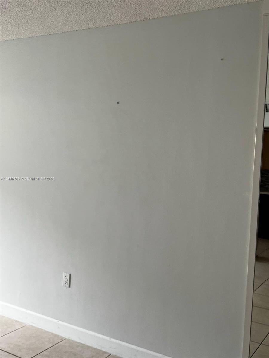 GREYNOLDS PARK CLUB CONDO - Residential