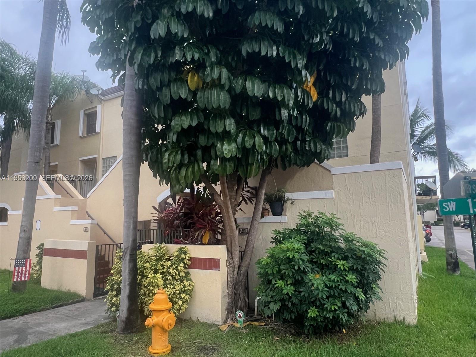 ELAN AT CALUSA CONDO XIV - Residential