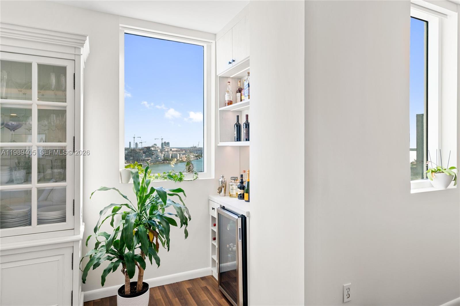 VIZCAYNE NORTH CONDO - Residential Lease