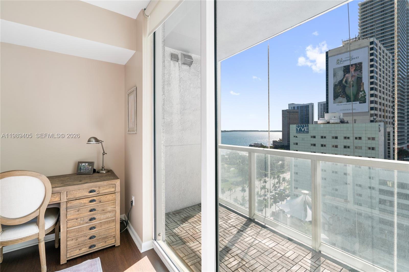 VIZCAYNE NORTH CONDO - Residential Lease