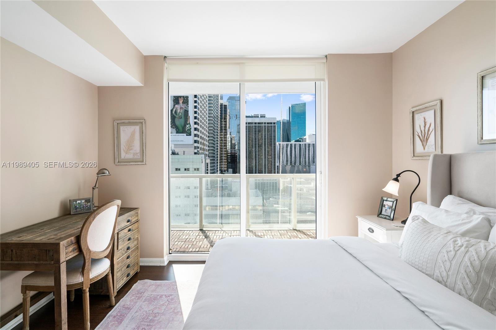 VIZCAYNE NORTH CONDO - Residential Lease