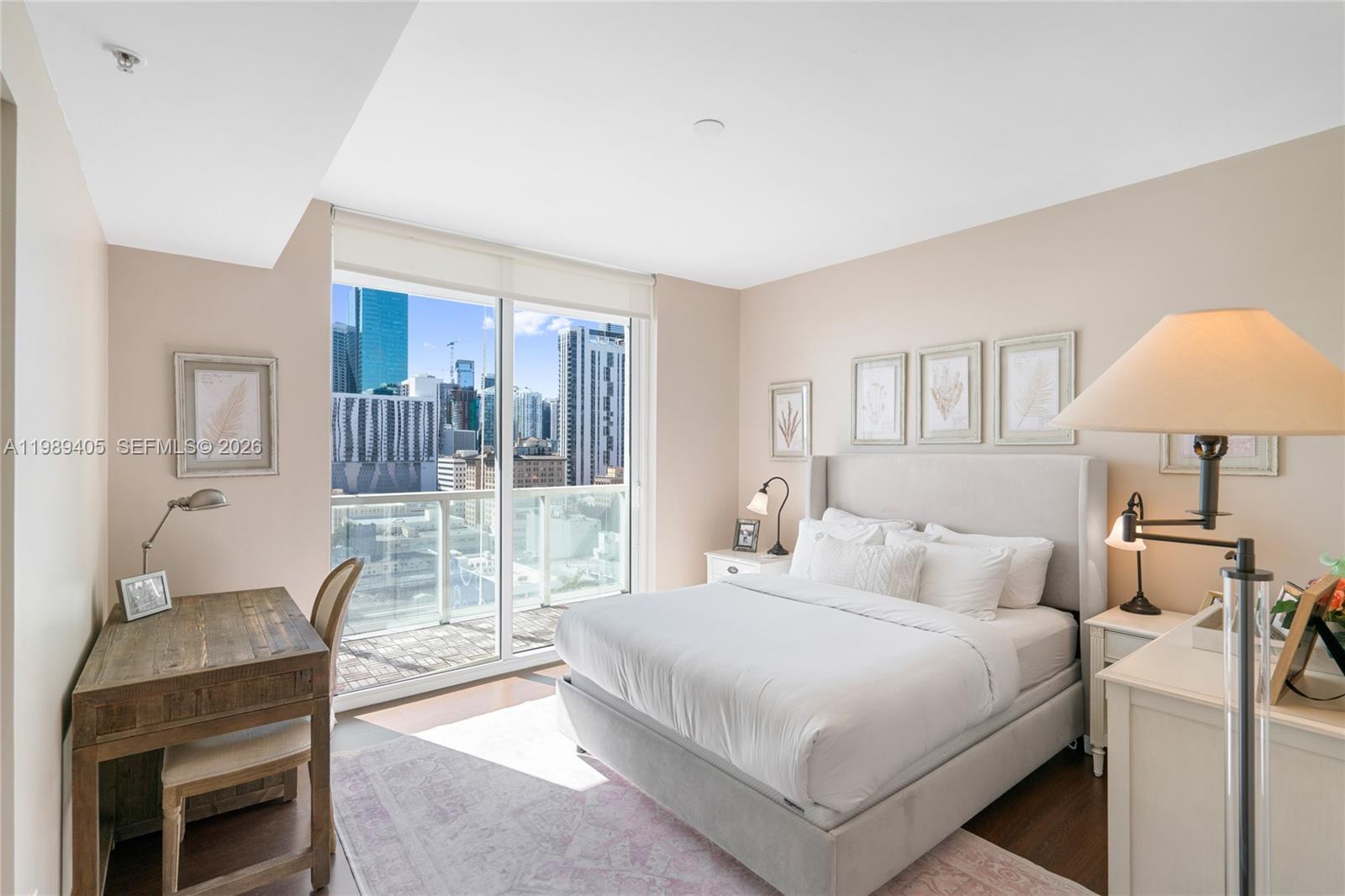 VIZCAYNE NORTH CONDO - Residential Lease