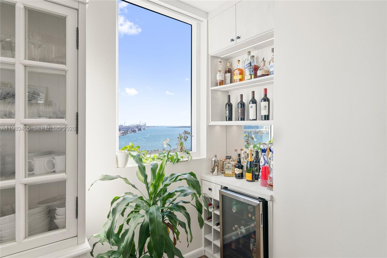 VIZCAYNE NORTH CONDO - Residential Lease