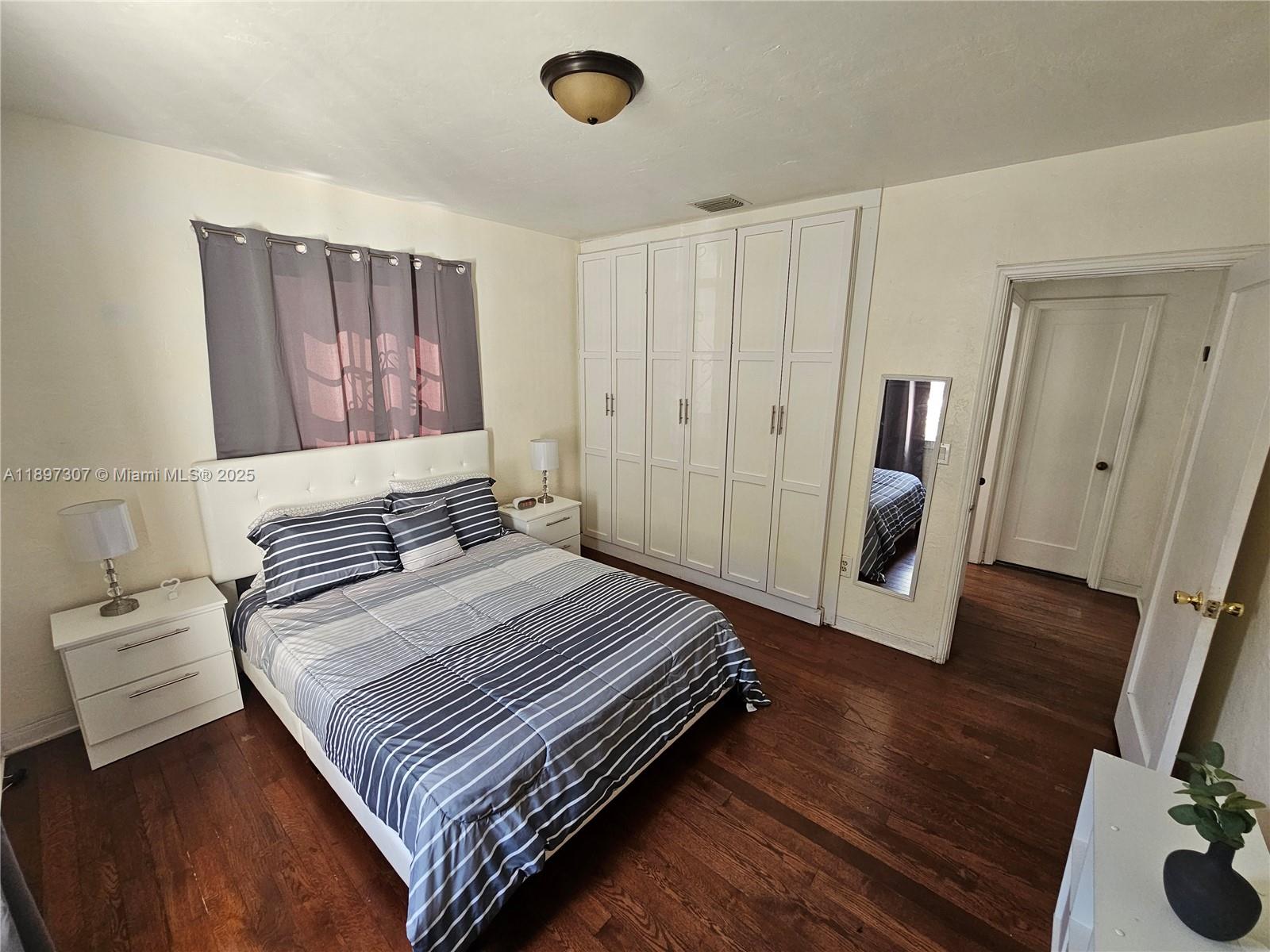 TAMIAMI PINES - Residential