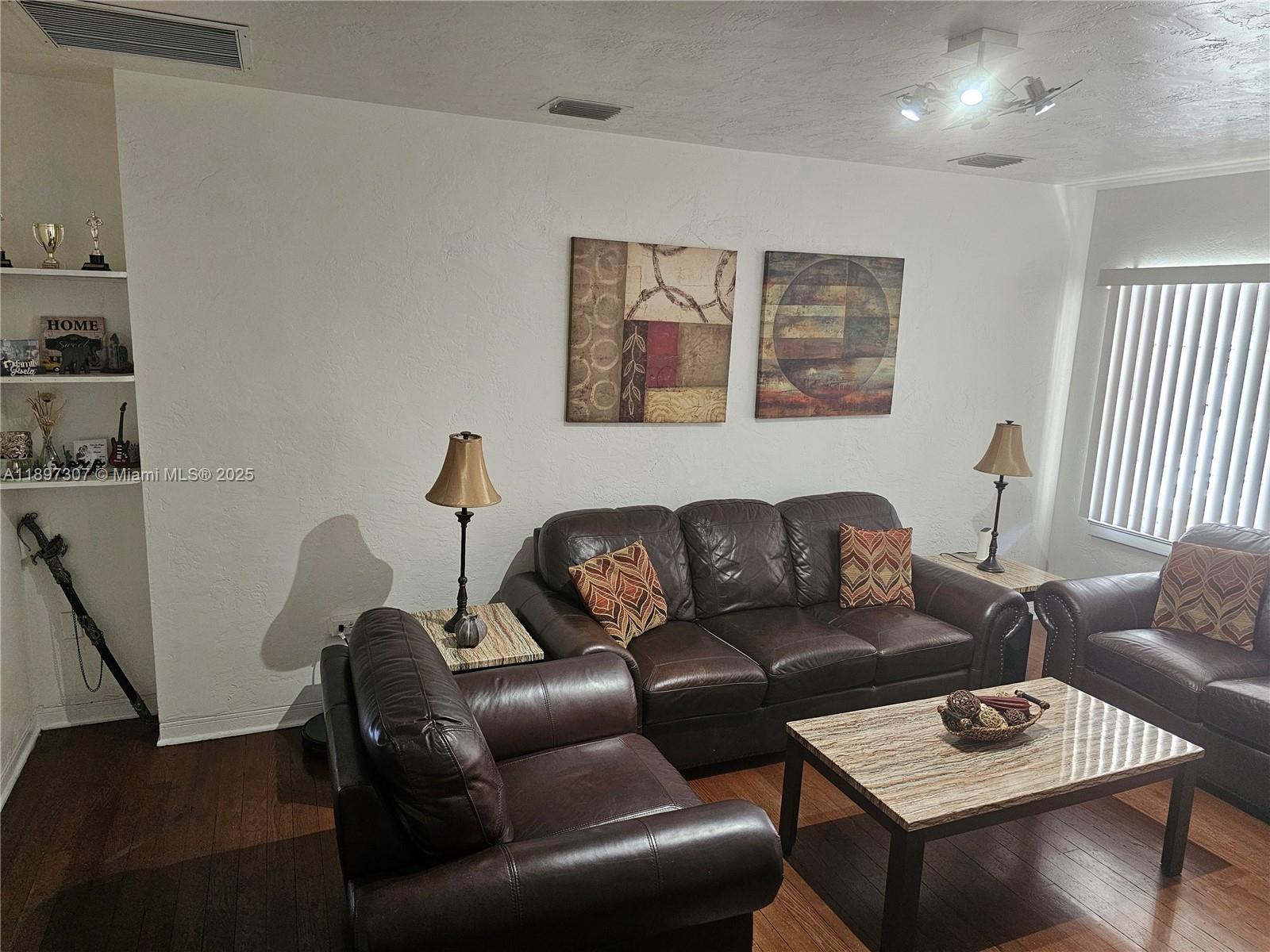 TAMIAMI PINES - Residential