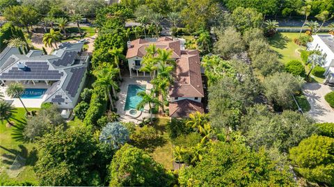 A home in Pinecrest