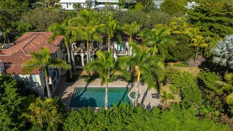 A home in Pinecrest