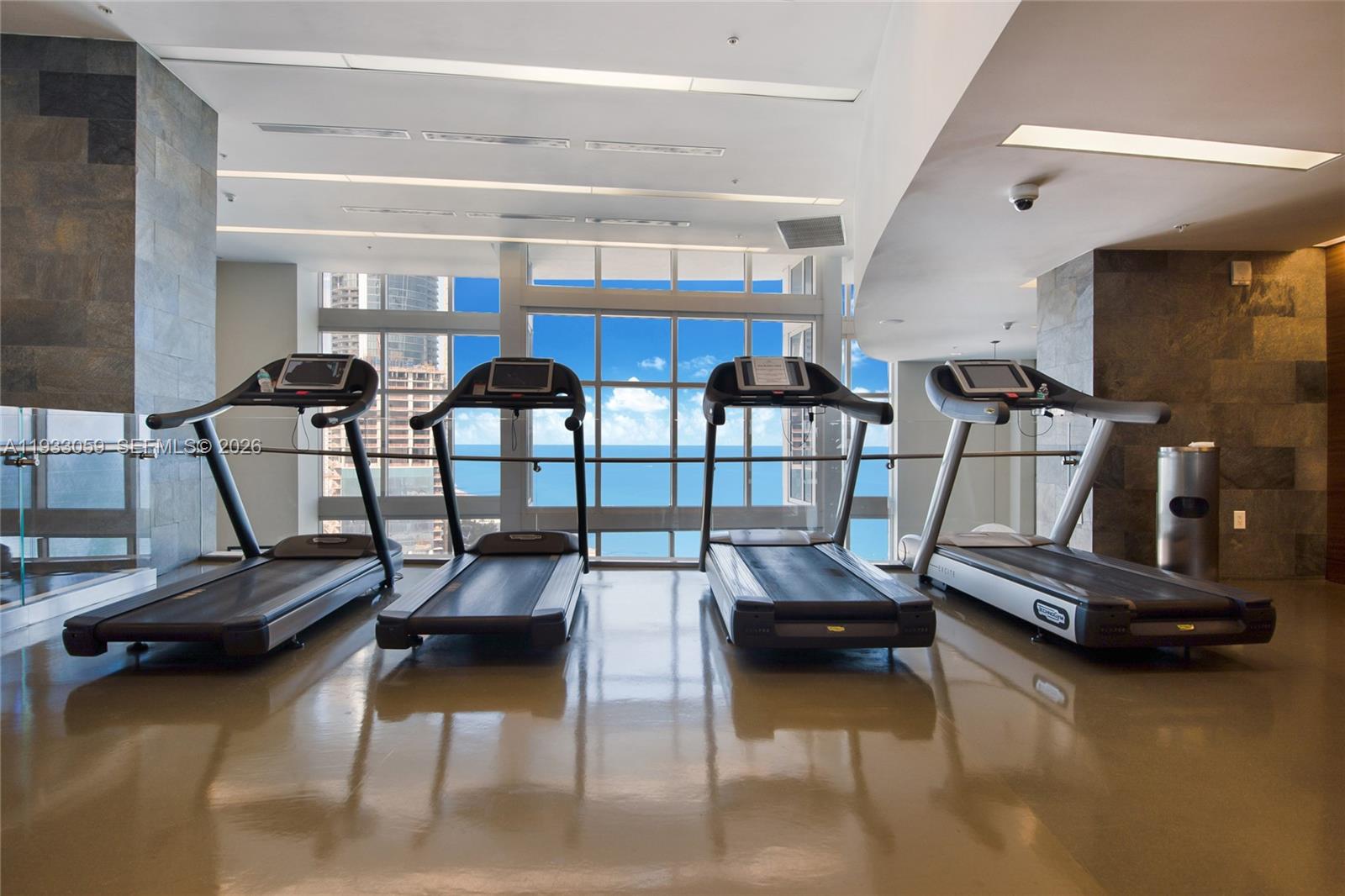 TRUMP ROYALE CONDO - Residential