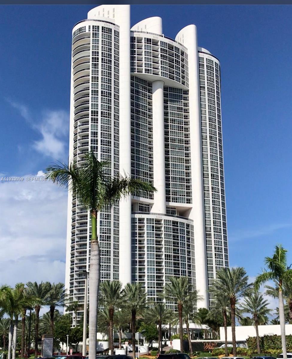 TRUMP ROYALE CONDO - Residential