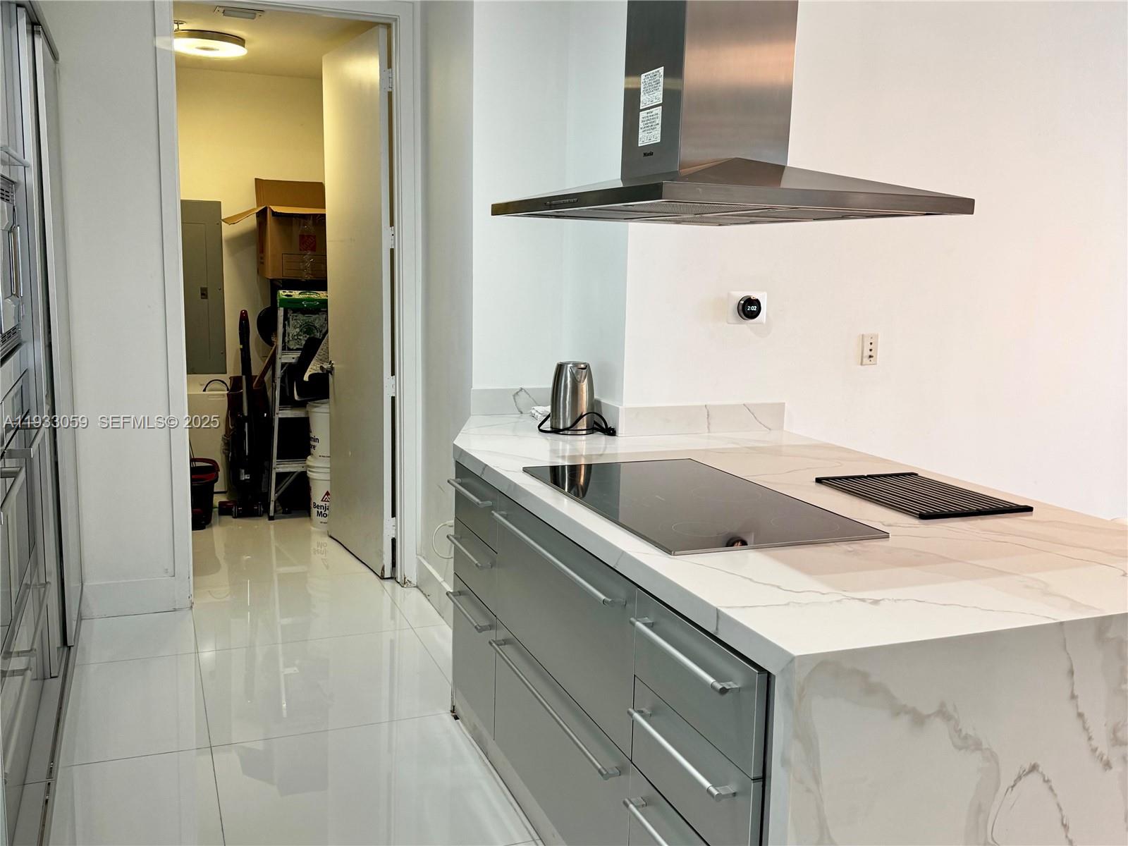 TRUMP ROYALE CONDO - Residential