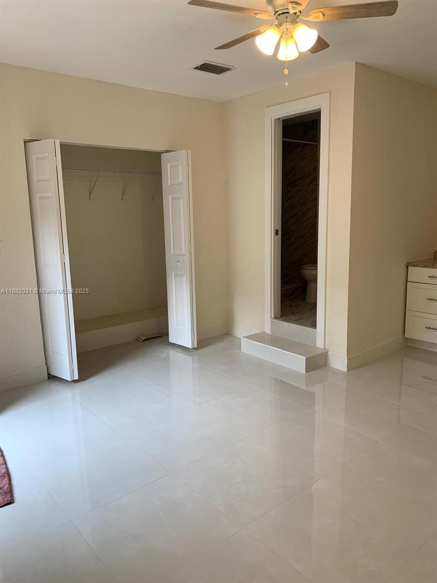 Beautiful efficiency with kitchenette, private bathroom, and closet. Located in a great neighborhood and available immediately. Utilities included are electricity, water, sewer, trash, and internet. Appliances included: Refrigerator, microwave, hot plate included. Private entrance and driveway parking. Easy application process.