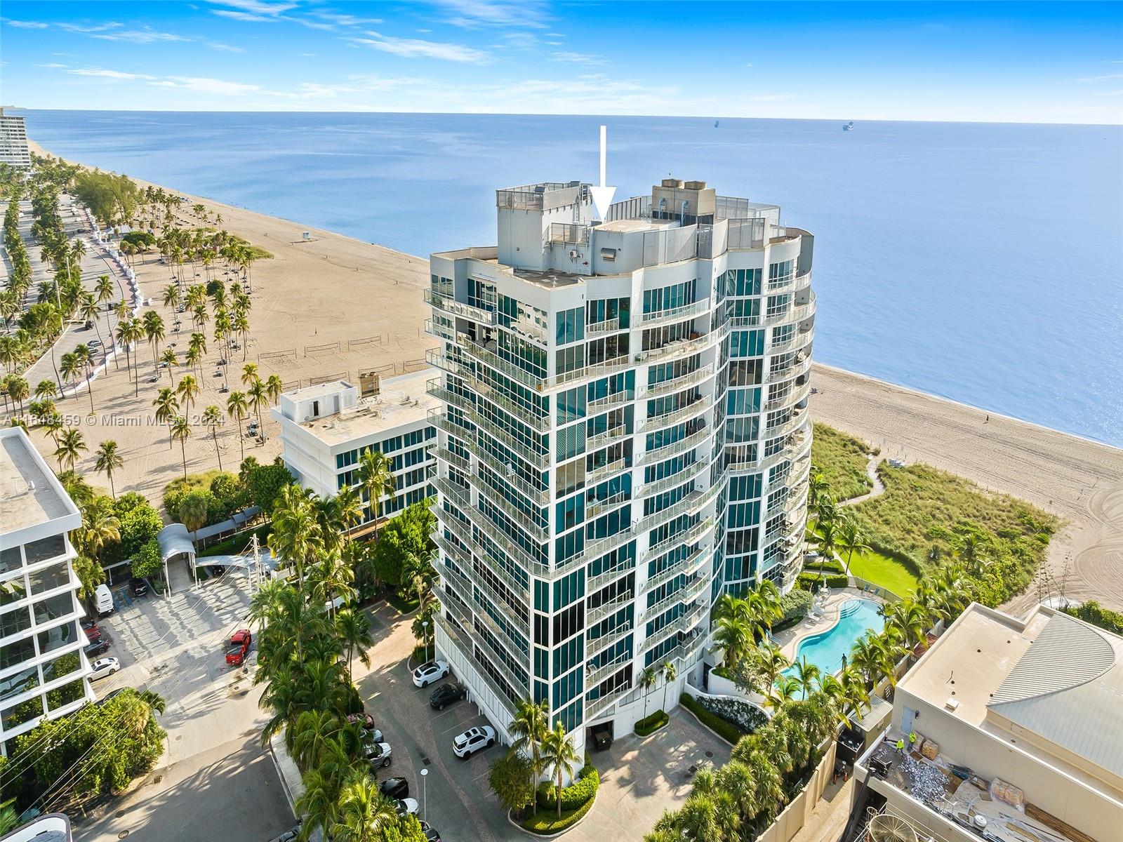COCONUT GROVE RESIDENCES - Residential